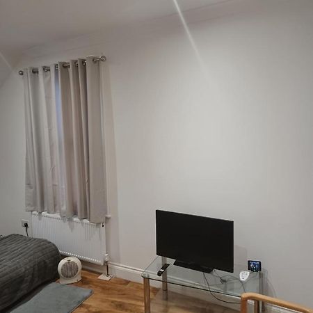 Beautiful Room In Lovely Flat Londres Exterior foto