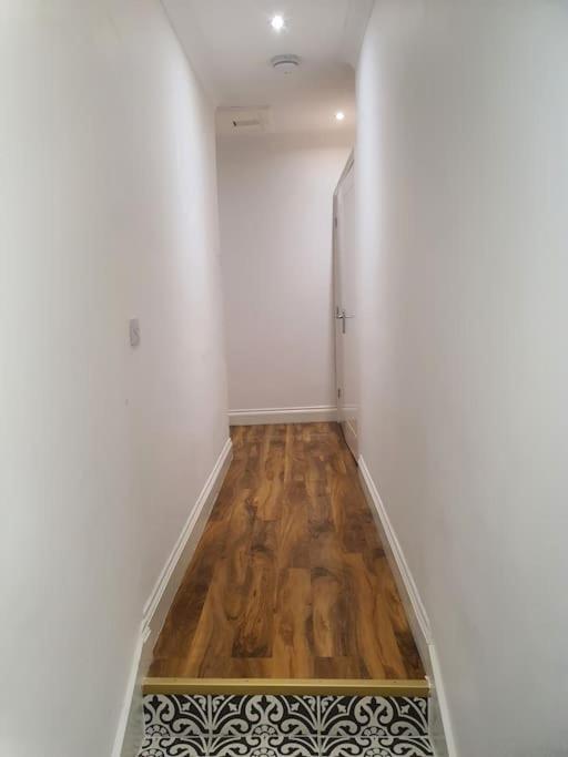 Beautiful Room In Lovely Flat Londres Exterior foto